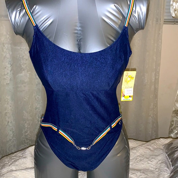 Women’s one piece bathing suit - Picture 5 of 10